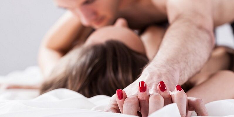 intimiteit met een penisvergrotingsopzetstuk